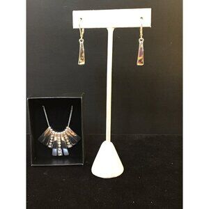 Avon Modern Embellished Necklace Earring Gift Set Silver Tone (1556-A-B)